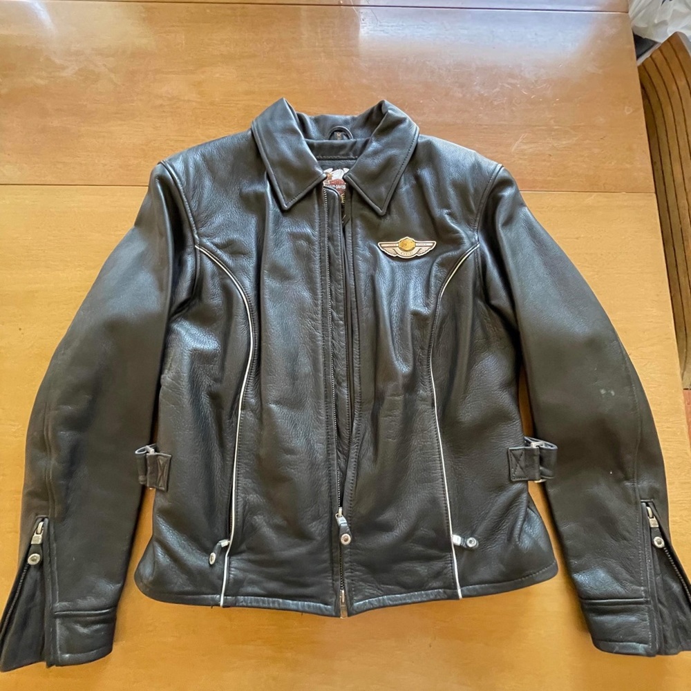 Women’s Harley Davidson Leather Jacket. Size M.